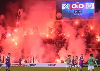 Sportske novosti – ‘Predsjednik Hajduka može pitati drugove iz Torcide kad će početi plaćati kazne. Ako ih pita, potjerat će ga…’