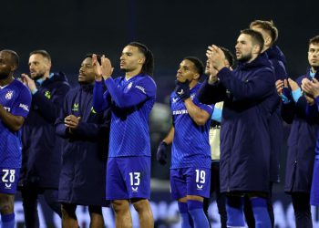 Sportske novosti – ‘Roh-bau’ Dinamo je pred katastrofom, a Cannavaro i dalje luta poput Crvenkapice i svako malo naleti na vuka