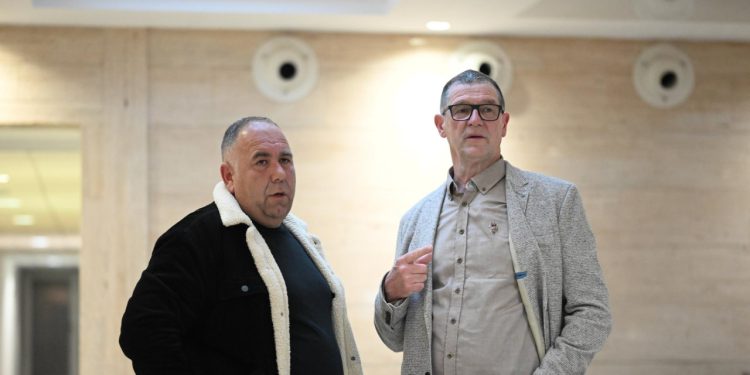 Sportske novosti – Sinovčić nakon neuspjeha žestoko napao medije, spomenuo i Gotovinu: ‘U sobu smo ušli s 18, a izašli sa 16 glasova’