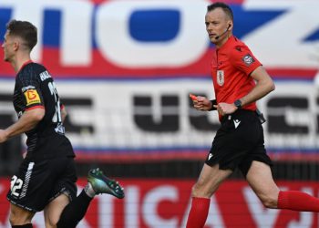 Sportske novosti – Skomina o odlukama pod povećalom: ‘Na Poljudu sve točno, a dinamovac se valjao kao da su mu strgane obje noge’