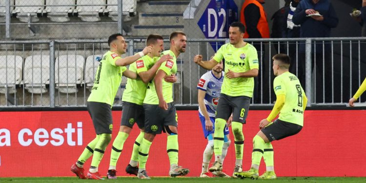 Sportske novosti – Slaven traži prvi trofej od samostalnosti, ali i ulaznicu za Europu. Kovačević: ‘Nije da sam lud, ali…’