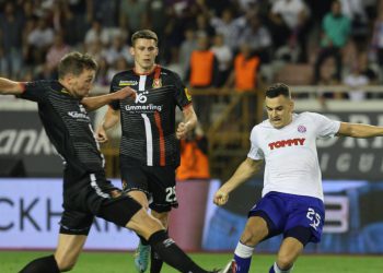 Sportske novosti – UŽIVO: Gattuso bez Livaje napada sam vrh, Lučić umalo kobno pogriješio