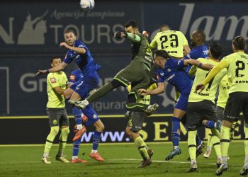 Sportske novosti – UŽIVO: Mišić u prvih 11 Dinama, povratnik i u obrani Modrih. Evo što je Cannavaro spremio Slavenu