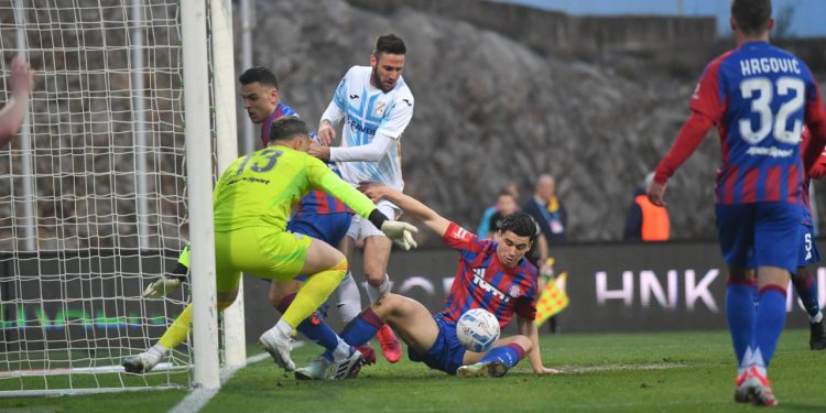 Sportske novosti – UŽIVO/VIDEO: GOOOL! Novi show Tonija Fruka: Natjerao Prpića da zabije autogol, a onda i izborio penal