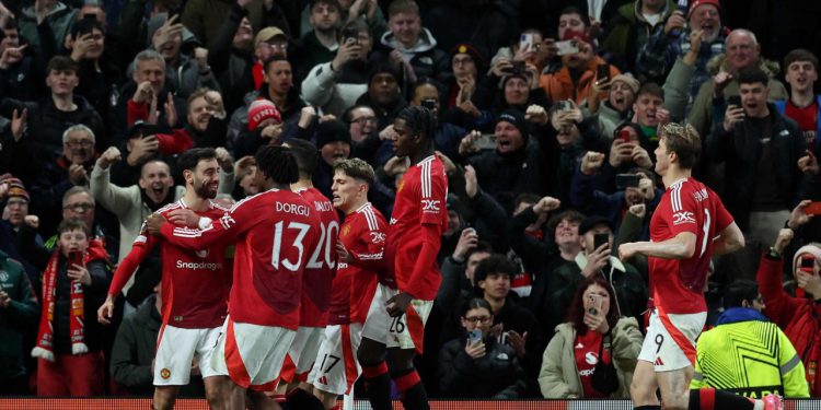 Sportske novosti – United u ludoj utakmici s tri penala prošao u četvrtfinale, Fener nadoknadio 1:3 pa ispao na jedanaesterce