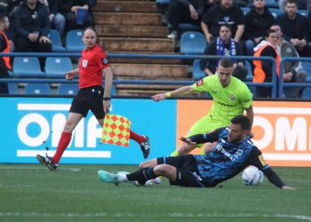 Sportske novosti – VIDEO Bizaran potez Dinamove zvijezde: Majstor svima dokazao da je moguće ‘uklizati’ metar i pol iznad zemlje