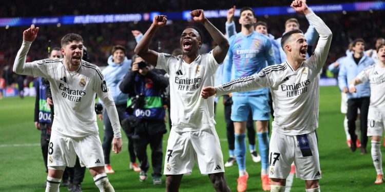 Sportske novosti – VIDEO Modrić ima sjajan ‘pregled igre’ i kad fešta: Vatreni prstom pokazao prema tribinama i izazvao oduševljenje