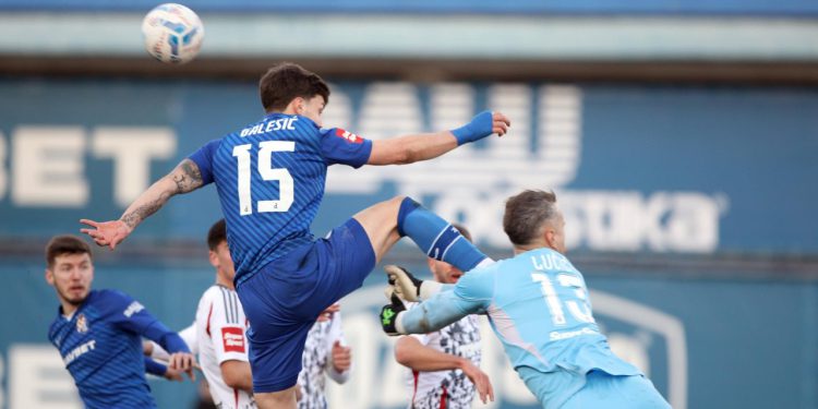 Sportske novosti – VIDEO: Stravičan start Galešića. Branič Dinama kopačkom nokautirao Lučića u glavu, VAR morao reagirati