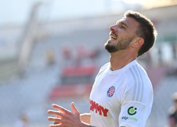 Sportske novosti – Zamijenio Livaju pa izazvao delirij na Poljudu: ‘Osjećamo li grč? Teško je to objasniti, već nam se događalo…’