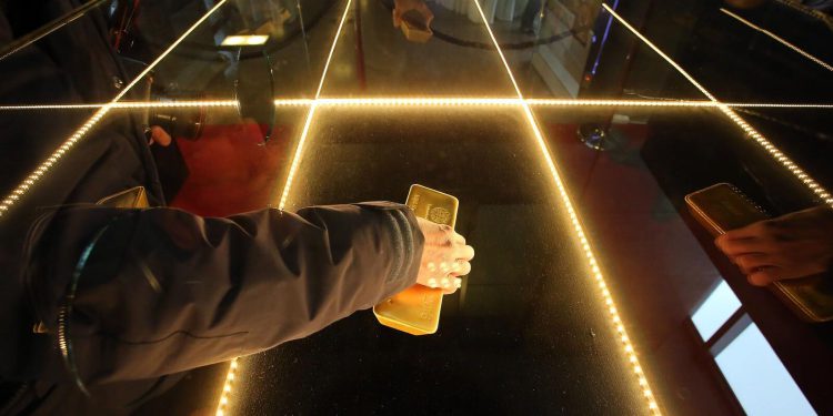 Stručnjaci i velike financijske institucije predviđaju nastavak ‘bikovskog’ trenda za zlato