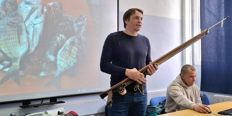 Stručnjaci iz svijeta podvodnog ribolova podijelili iskustva!