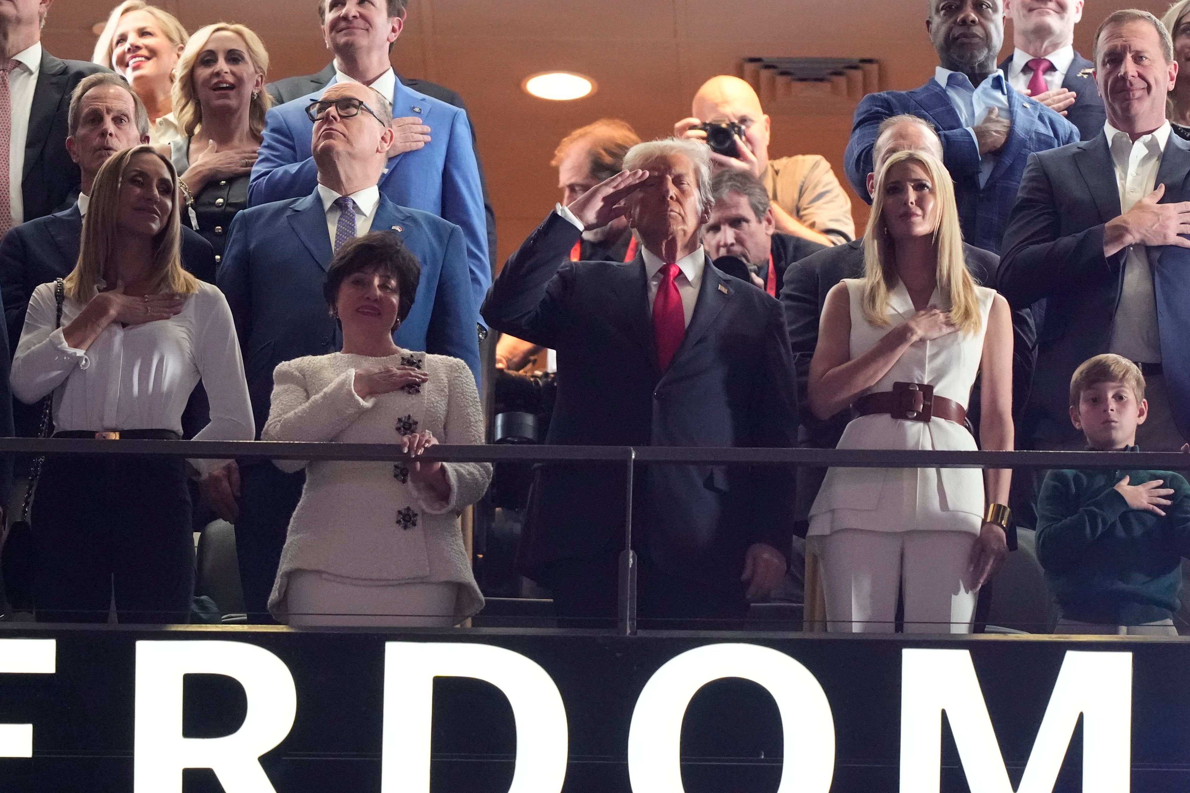 To nisu samo politički događaji, Trump i njegova najstarija kći zajedno su prisustvovali Super Bowlu u veljači