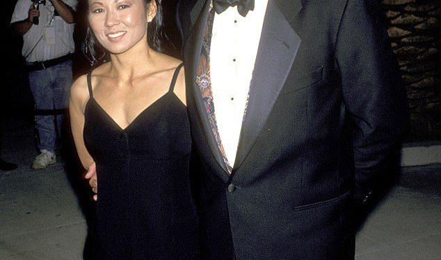 Supruga Gene Hackmana bila je ‘fitnes orah’ koji ga je natjerao da radi jogu, jede curry i osjeća se ‘duhovni vrtlog’ Novog Meksika ‘