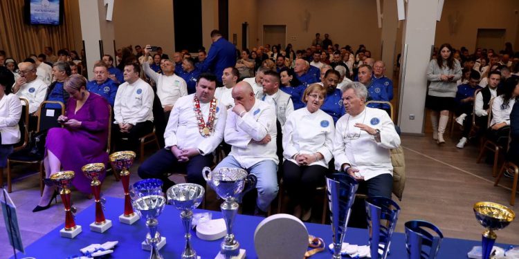 Svečano otvorenje 20. Bisera mora u Supetru: Prijavite se za edukacije i gostujući žiri!