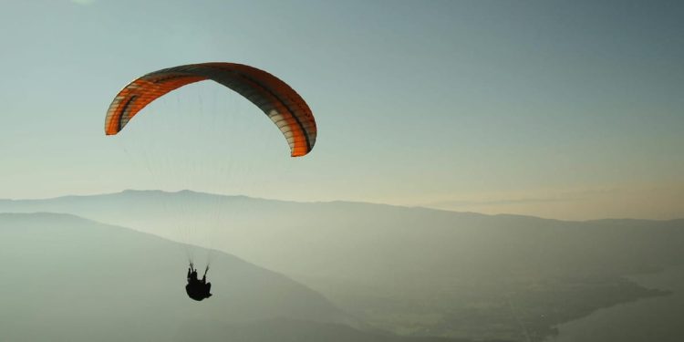 TRAGEDIJA KOD BUZETA Muškarac pao u provaliju na uzletištu za paraglajdere