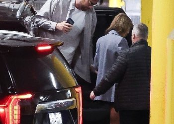 Taylor Swift i Travis Kelce uživaju u romantičnom datumu večere dok i dalje isključuju ‘ostatak svijeta’