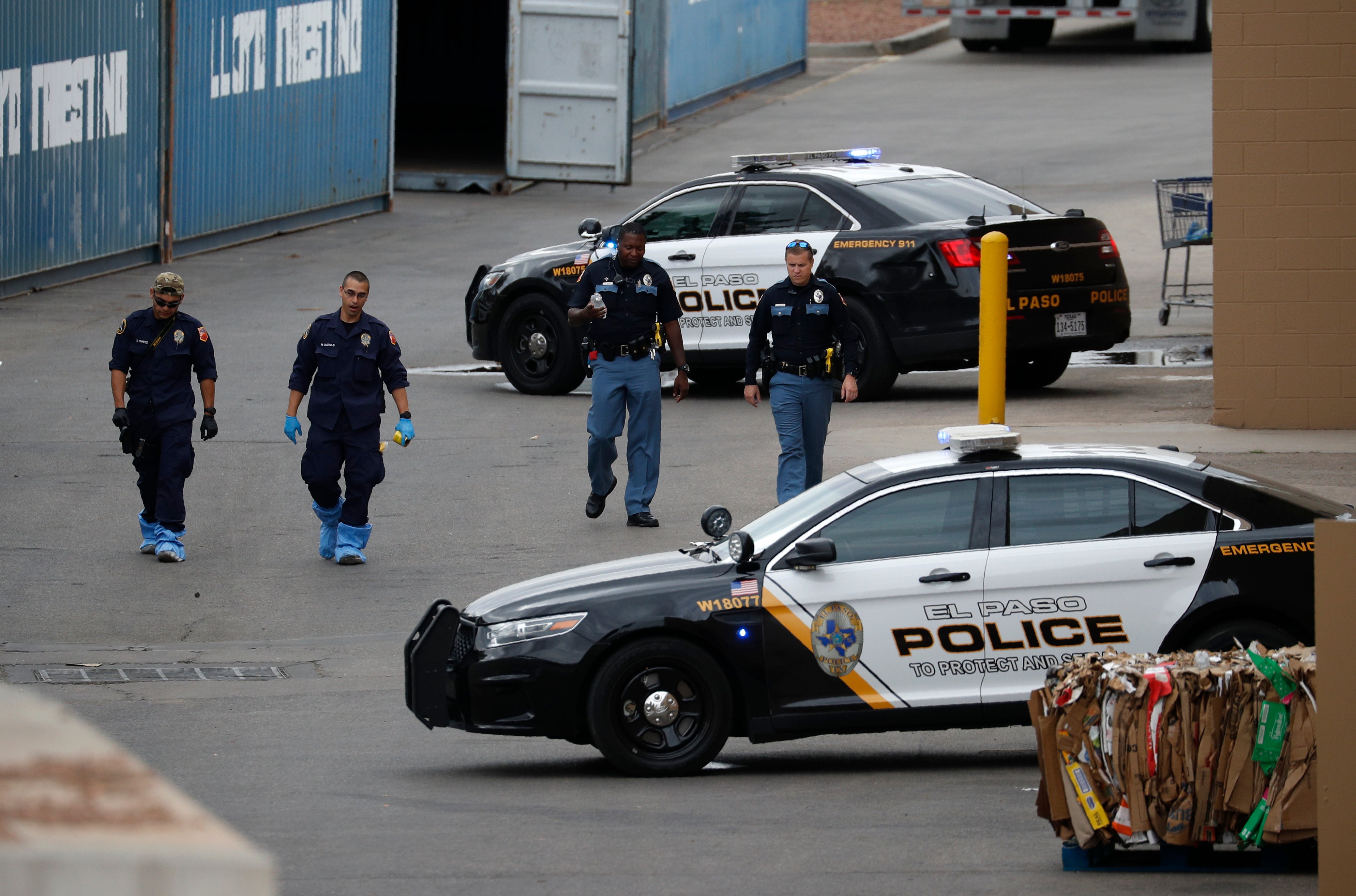 Policija u El Paso Walmart -u nakon Crusiusovog divljanja