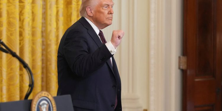 ‘To stvarno nije velika stvar’: Trump odgovara na najnovije okrugle tekstove objavljene u skandalu s signalnim tekstom