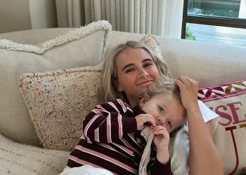 Tommy Fury dijeli srdačni Majčin dan počast Molly -Mae Haagu s prvom fotografijom na njegovim društvenim medijima od njihovog razdvajanja – nakon pomirenja Dubai Trip