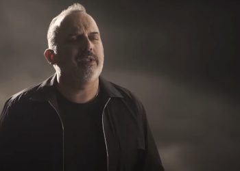 Tony Cetinski otkrio da čisti u samostanu i posti cijelu godinu: ‘Sanjao sam Padre Pija’