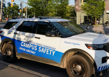 Toronto pucanje najnovije: Najmanje 12 ozlijeđeno u Scarborough Pub -u s tri osumnjičenih još uvijek u cjelini