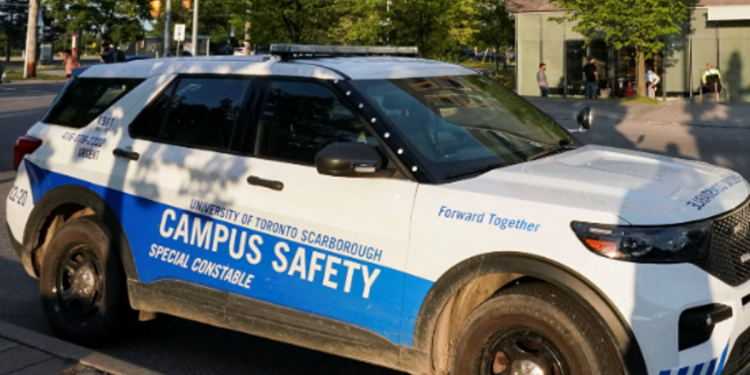 Toronto pucanje najnovije: Najmanje 12 ozlijeđeno u Scarborough Pub -u s tri osumnjičenih još uvijek u cjelini