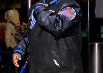 Tracy Morgan trpi zabrinjavajuću medicinsku hitnu situaciju u igri Knicks uzrokujući dugotrajno kašnjenje