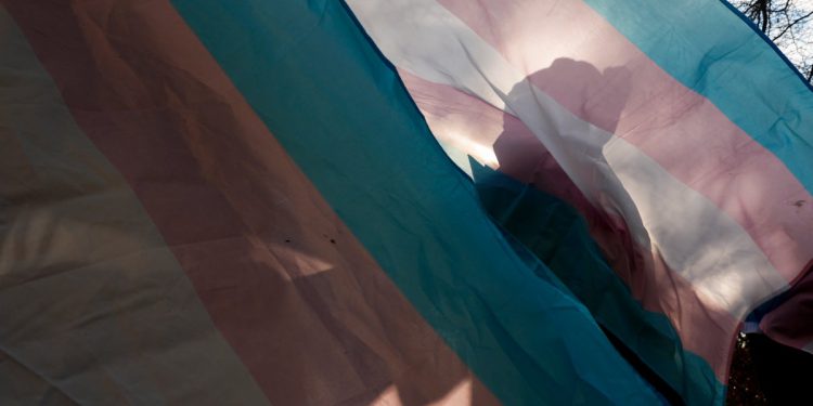 Transrodne žene presele se u muške zatvore unatoč presudama protiv Trumpovog reda