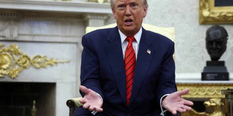 Trump ažuriranja uživo: Upoznatelji američkih upozoravaju na 200% tarifnu prijetnju predsjednika na vinu EU i šampanjac će ubiti potražnju