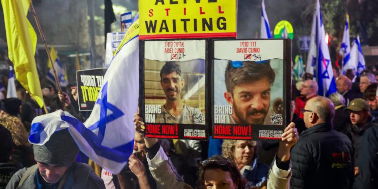 Trump daje Hamasu ‘posljednje upozorenje’ da pusti taoce i napusti Gazu ili ‘bit će pakla za plaćanje’