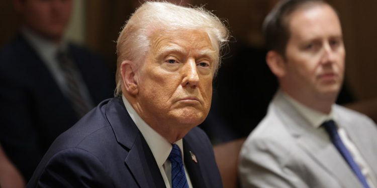 Trump kaže