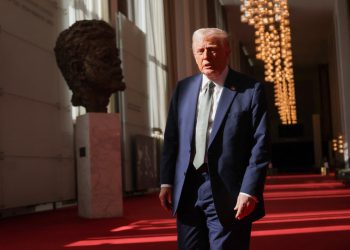 Trump koristi posjetu Kennedy Centru kako bi najavio neposredne objavljivanja datoteka JFK Anassinaing: Ažuriranja uživo