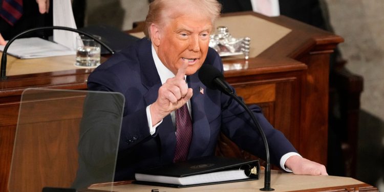 Trump obećava da će na Mars posaditi američku zastavu, ali ne može srušiti cijenu jaja