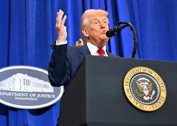 Trump obećava da će upotrijebiti ‘neodoljivu smrtonosnu silu’ dok naređuje štrajkove na Iran Houthis u Jemenu: Ažuriranja uživo