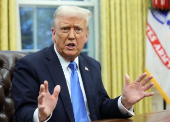 Trump okrivio ‘globaliste’ za pad burzi: Nema to veze sa mnom, ja ni ne gledam tržišta