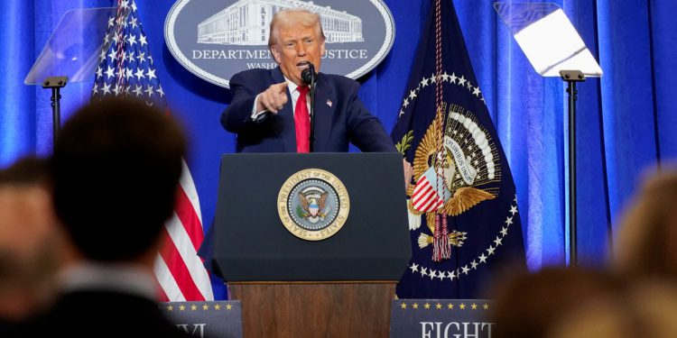 Trump optužuje tisak na “ilegalno” izvještavanje u primjedbi Ministarstva pravosuđa