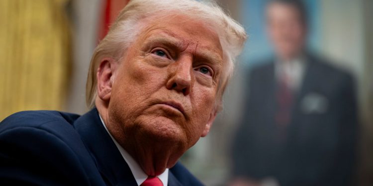 Trump potvrđuje kampanju odmazde protiv odvjetničkih tvrtki koje se sukobljavaju s njegovim dnevnim redom