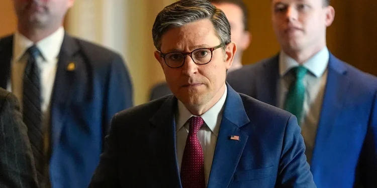 Trump poziva republikance da se ujedine u CR -u kako bi izbjegli isključivanje vlade