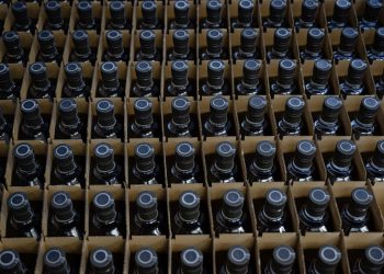 Trump prijeti oporezivanju kupovine europskog alkohola ako EU nameće tarifu viskija