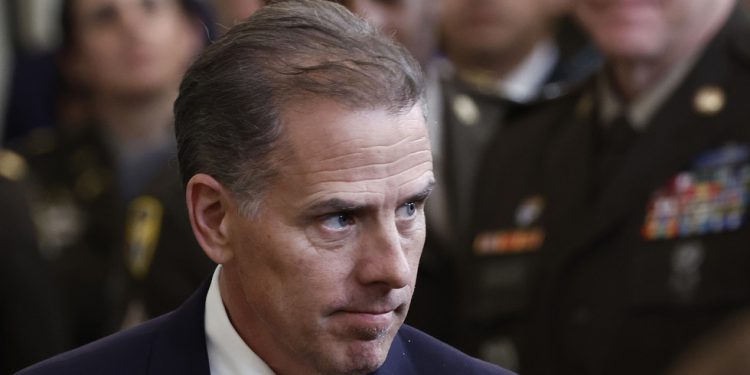 Trump skida Hunter Biden iz zaštite tajnih službi – RT World News