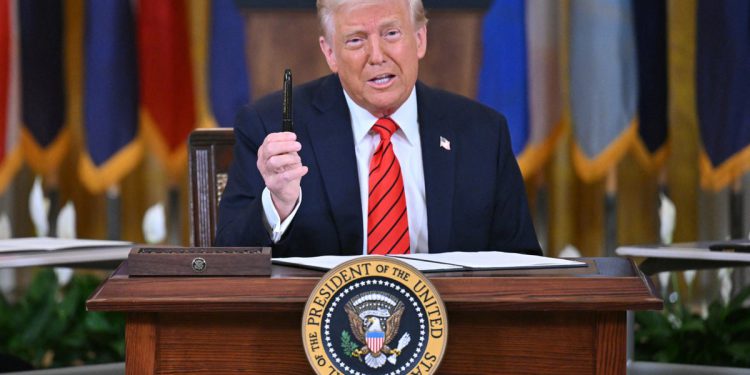 Trump traži od Vrhovnog suda da u ratu protiv DEI smanji fondove za obuku učitelja