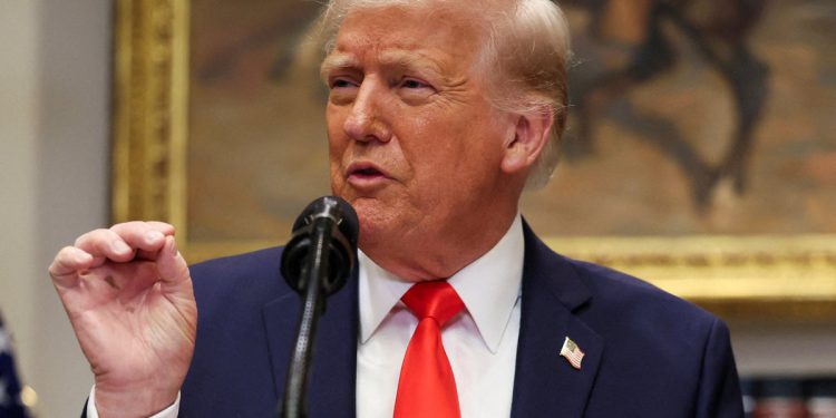 Trump uspostavlja ‘Digital Fort Knox’ za Bitcoin, ali kripto tržišta u odgovoru: Ažuriranja uživo