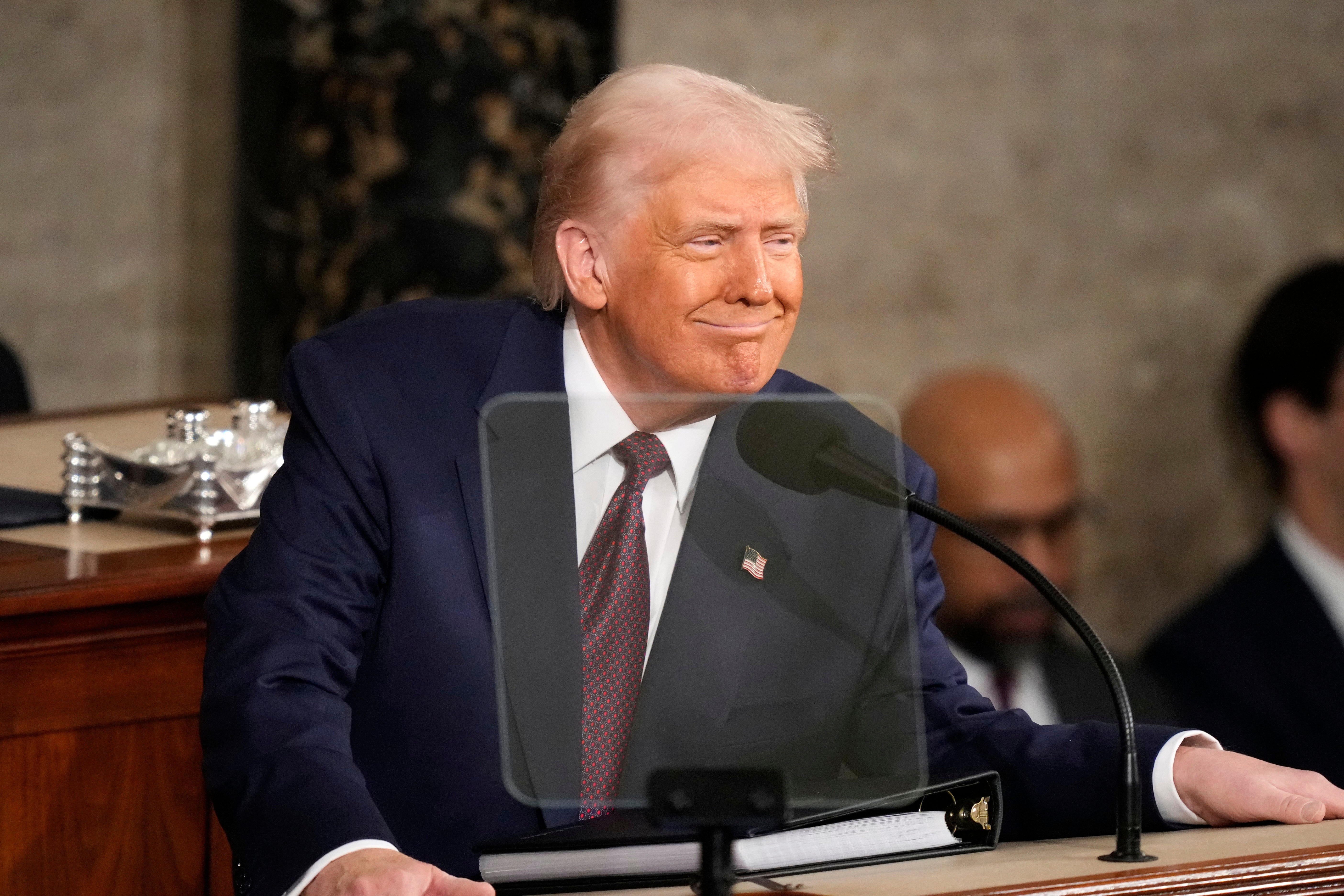 Predsjednik Donald Trump obraća se zajedničkom zasjedanju Kongresa na Kapitolu u Washingtonu