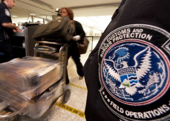 Trumpova administracija razmatra ograničenja viza za čak 41 zemlju