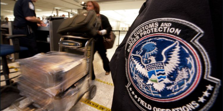 Trumpova administracija razmatra ograničenja viza za čak 41 zemlju