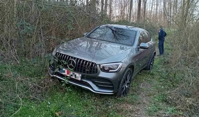 UKRADEN DAN RANIJE Na šumskom putu pronađen skupocjeni Mercedes