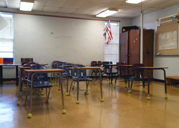 Učenik, 12, optužen za zločin iz mržnje nakon školske borbe, gdje su dva učenika ‘hidžaba otkinuli’