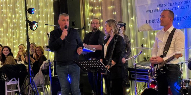 Udruženje obrtnika Sinj održalo manifestaciju za obrtnike