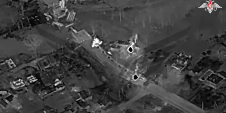 Ukrajinske snage puše u regiji Kursk (Mod Videos) – RT Rusija i bivši Sovjetski savez