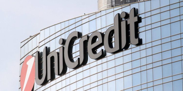 UniCredit dobio zeleno svjetlo ECB-a za 29,99 posto udjela u Commerzbanku